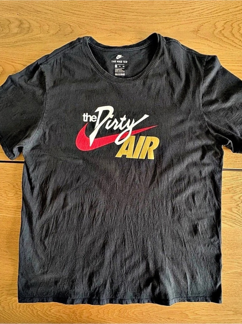 Nike The Dirty Air T-Shirt Mens XXL Black Graphic Short Sleeve Athletic Cut